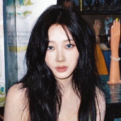 dramamar_amama's profile picture. 안아줘도 돼?