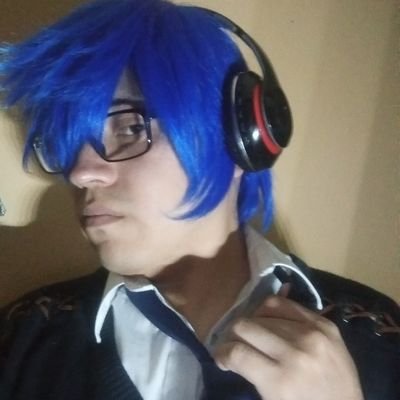 ShitsukiY's profile picture. dependiendo de tu personalidad será el demonio que conocerás 😈😈