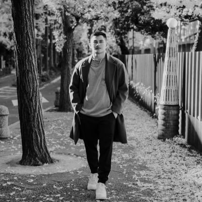 AbaoSherwin's profile picture. riiiseeett