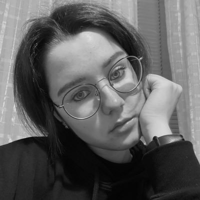 mearinii's profile picture. the séance. can you hear the music?