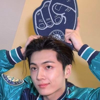 yjw, lhs, pjs,sjy,psh, ksn,nrk — 𝗲𝗻𝗵𝘆𝗽𝗲𝗻
› my safe place. 🏡