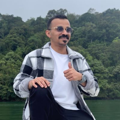 | أخصائي علاج طبيعي شغوف في تخصصي 🤸👨🏻🎓#motivation 🧠دبلوم الابر الجافه ، ممارس معتمد للاصق الطبي المرن، دبلوما الفيفا للاصابات الرياضيه.PC gamer 🎮 🇸🇦