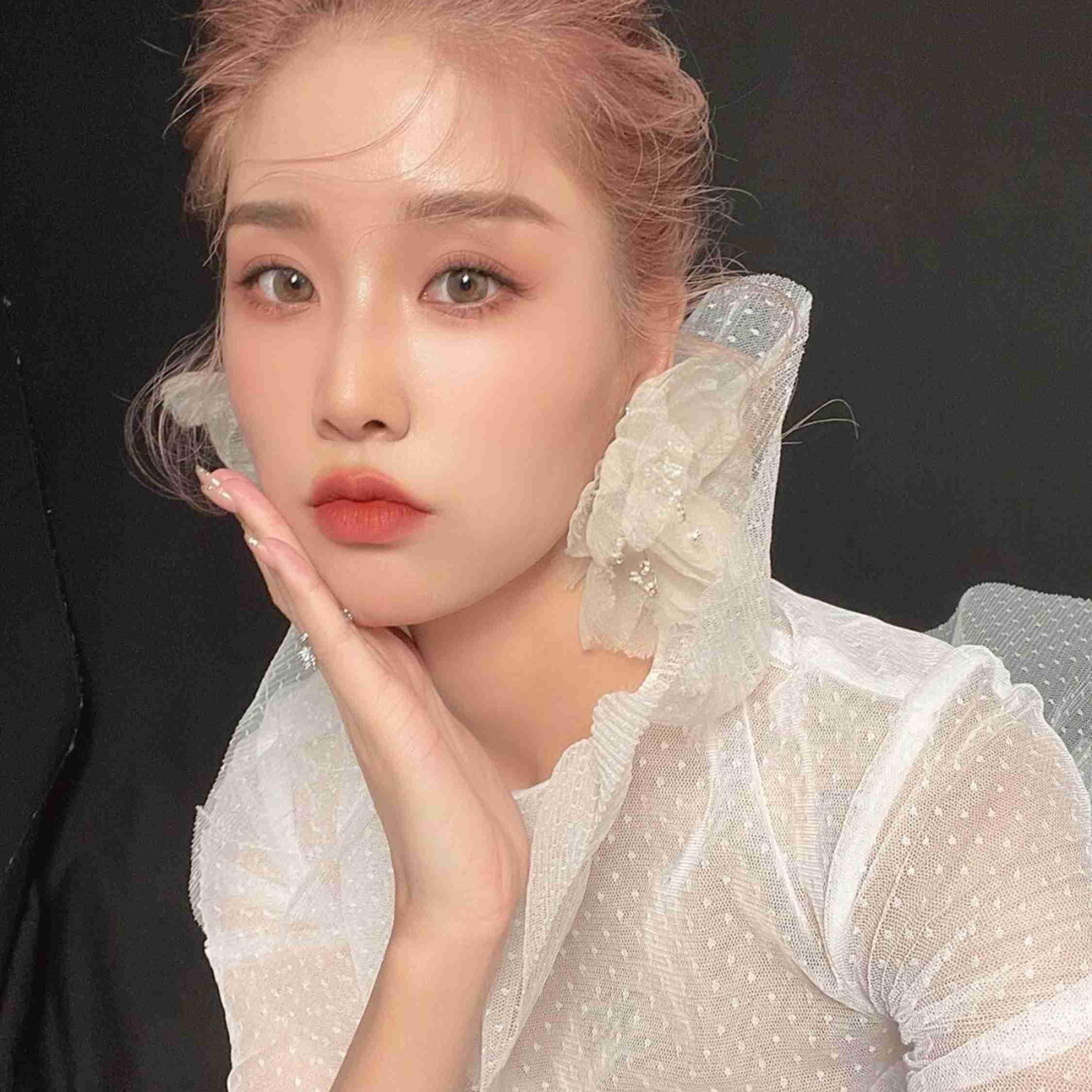 ImaiOrena68843's profile picture. 明天想和對象去看電影，有什麼好的對象推薦一下。