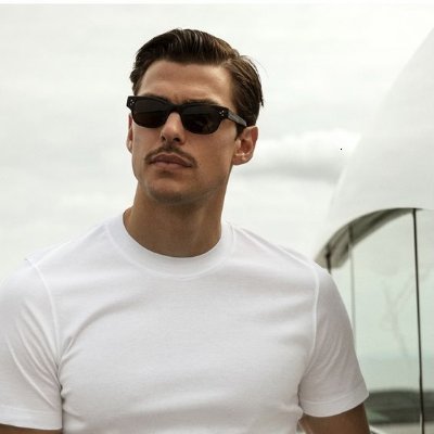 nickj5610's profile picture. Born to Fly)