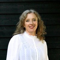 Helen Glynn-Jones(@AuthorHelenJ) 's Twitter Profile Photo