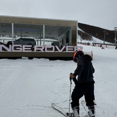 SuperflyTurds's profile picture. 