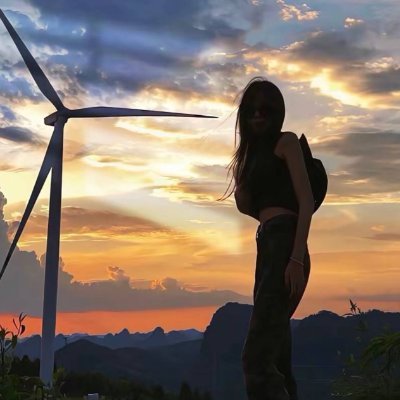 revinfalloran's profile picture. Want to give you a hug,let the world know.