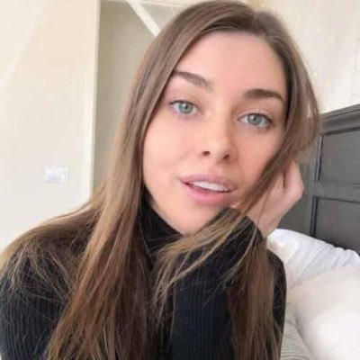 HannahBeck5483's profile picture. 