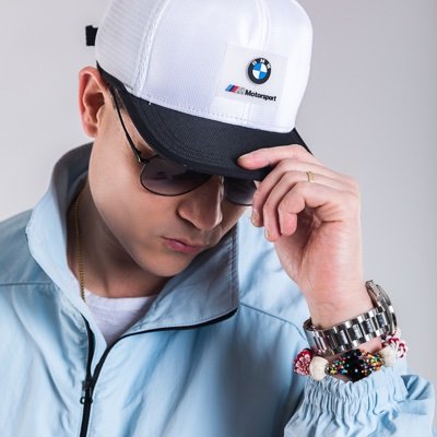 El cantante y compositor Manuel Villagra Fernández o Manu La Habana, como se ha dado a conocer artísticamente, tiene sangre cubana por parte de madre y chilena