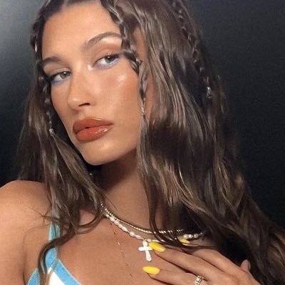 justicebizzzle's profile picture. fan account