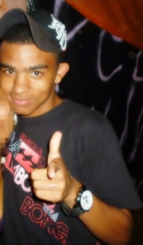 eu te amo muito meu amor voce é tudo para mim , voce  simplesmente é a pessoa que tira o sorriso mais cinsero de mim sz' , @_saaydololo aqi .