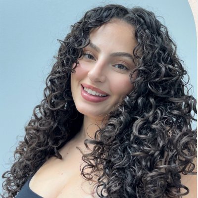 Im Melissa and I create purposeful and highly convertible content 📈✨. Media Degree 🎓 See below for my portfolio & contact me at melissabrancougc@gmail.com 💌