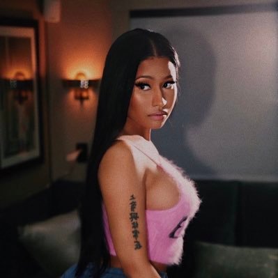 Anybody want it they can get it😝FanAccount| |parody account| |Nicki| Wizkid| 👑Queen followed:06.08.2018 ohh and nicki saw my face ahh😝😝