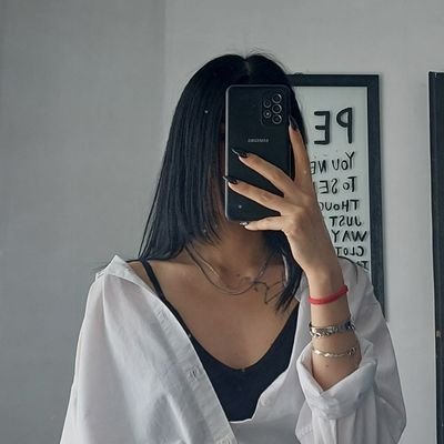 MaryamAllv's profile picture. Not a chocolate fan!