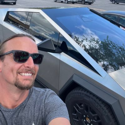 Tesla, Billy Strings, sports enthusiast. I like to travel and experience different things. I’m going to be sharing this journey along the way.
