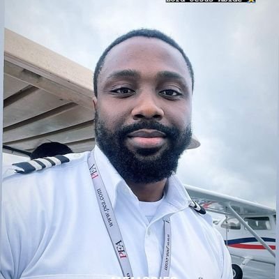 Commercial pilot || Drone Pilot || NSPPDIAN || Fomer Gov official @ Cross River State | logistics Merchant | Aviation Enthusiasts |weight Lifter | Arsenal Fan.