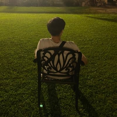 j_contentstudio's profile picture. hmm