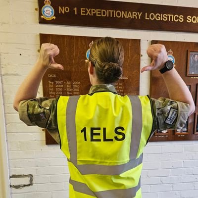 Warrant Officer No.1 Expeditionary Logistics Sqn (1ELS).

Logistics Supply Warrant Officer