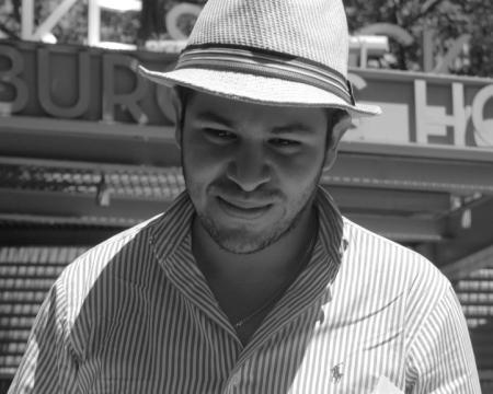 Andresro's profile picture. 