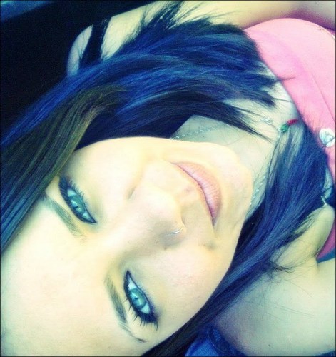 As vezes se eu me distraio , se eu nao me vigio me transporto pra perto de voce ! 8))'