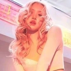 mmaritai's profile picture. ihes