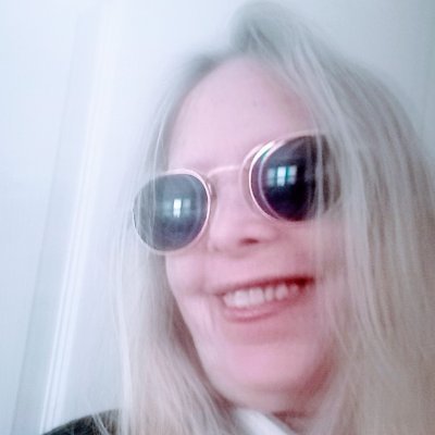 LindiCharles's profile picture. Storyteller.