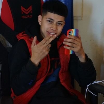 MartinChav2332's profile picture. 