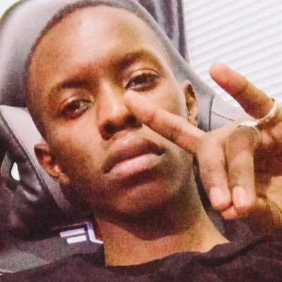 Rasean; lifetime video games player, washed🌊 up🏖 video gaming streamer📹