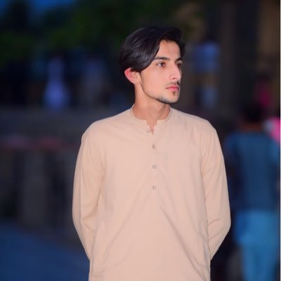 DaniWaziri50652's profile picture. https://t.co/Cy5LQsQKkL