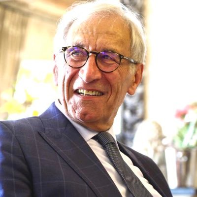 Élégance n'est pas orgueil- Le roman de la rose - Président des Compagnons de l’Ordre des Palmes Académiques.