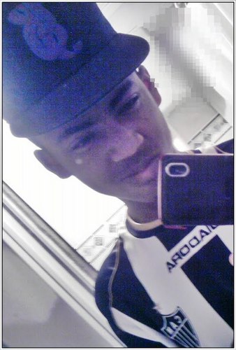 Só quero mesmo um bom role com os meus parceiros
Pra ver que na vida da gente
A gente precisa buscar bem mais que dinheiro  ♫ / @veemcheffinho_ ♥