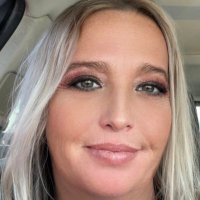 Nancy McAllister (@teamholla18) 's Twitter Profile