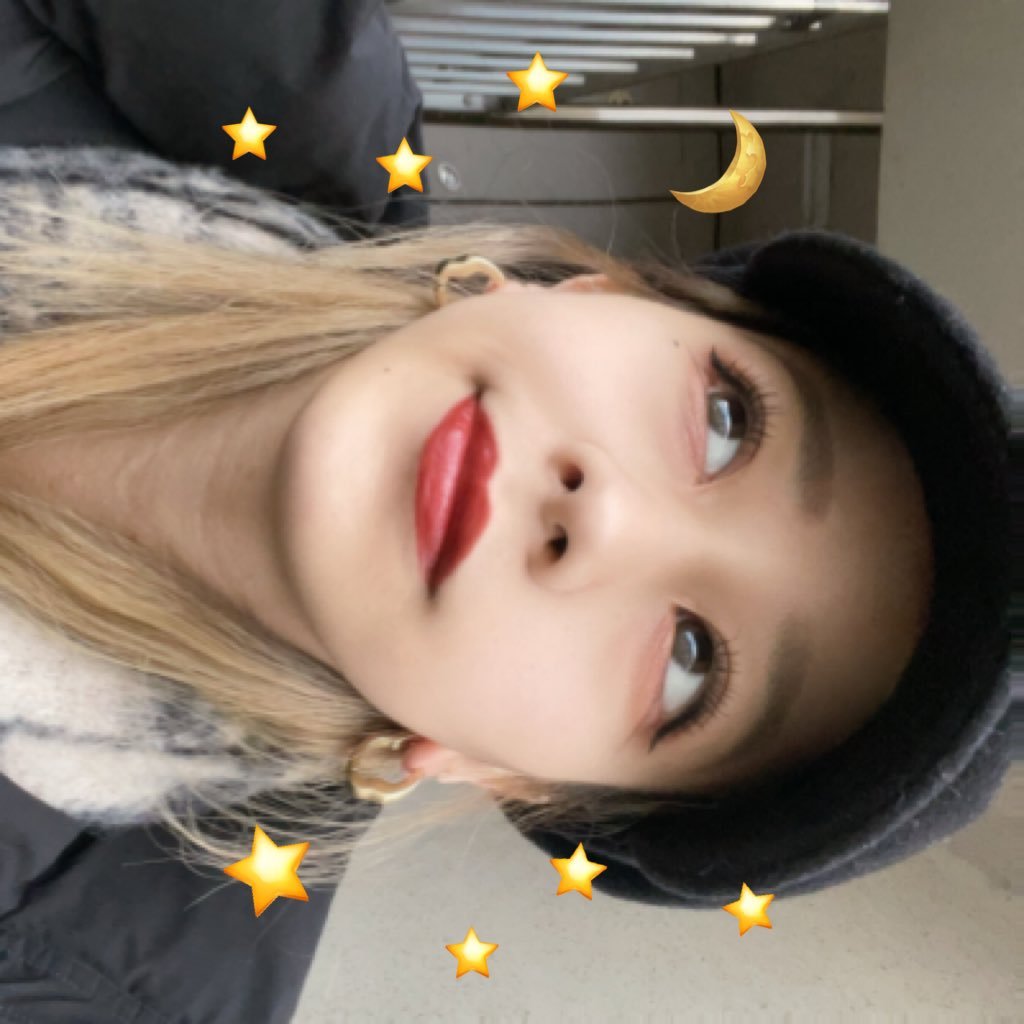 ｾｰﾗｰﾑｰﾝ // Princess // ぷうさん // ふわふわｷﾗｷﾗ // ゴルフ始めた // 人間26 年目ですが全然人間慣れないョ🦖 生きてる事に褒めて時給発生してほしい 北は北海道南は沖縄まで日本中全国の皆ｻﾝ ぴっぴっぴーからのにっこにっこにー 🤘🏻1123
