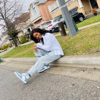 mrso_omodamola's profile picture. I Plan & Coordinate Events•I Data & Business Analyst Aspirant • Obsessed with God and his awesome Works• Wife to an Arch.• Mum to an Ahhhh-mazing kingbaby