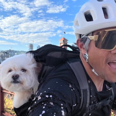 Dog dad to Max, I ❤️ 🚴🏼, 👟, & 🏂. I used to work in tech, now I sell sneakers. #T1D #insulin4all