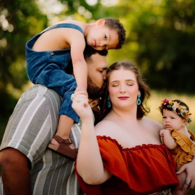 Jesus in everything • Wife • Mama • Texas A&M Alum • Photographer