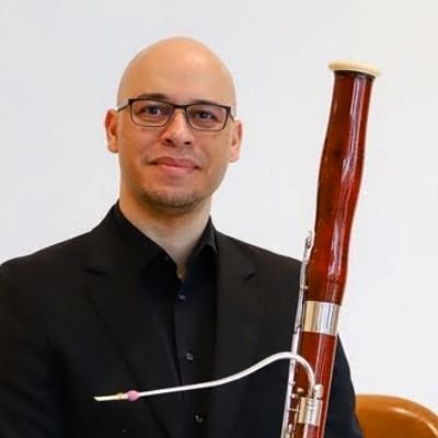 Ph.D. Researcher in Applied Performance Sciences  @mcgillu - @schulichmusic
• Doctor of Musical Arts 
• Bassoonist & Conductor