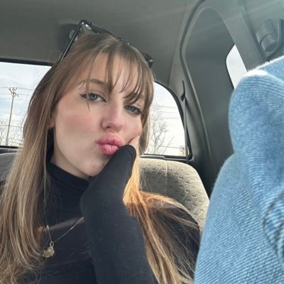 ShelbRobinson17's profile picture. 