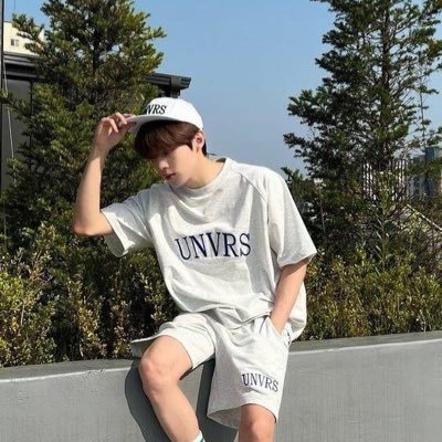 woopswh's profile picture. 