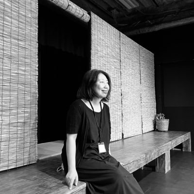 愛媛県松山市にて演劇活動を行うUnit out の主宰(作・演出)。日本演出家協会・日本劇作家協会所属・初代四国劇王・劇場で出会うプロジェクト実行委員。 旅人となんにもない家のポルカ』於・シアターねこは終了しました。お問合せはunitout@gmail.com