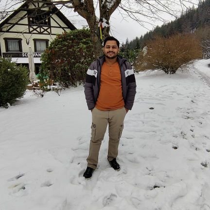 ShahdabShaikh3's profile picture. Engineer