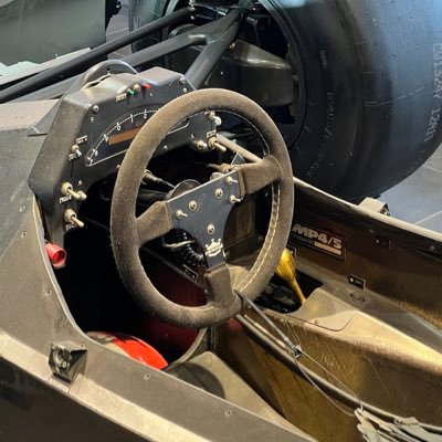 F1ファン歴33年 無言フォロー失礼いたします。永遠のセナ推し🙇♂️F1熱下がりつつあった頃に角田君の登場でおじさん復活。F1を愛し筋トレを愛し 阪神タイガースを愛す。 #F1 #筋トレ #ベンチプレス #阪神タイガース