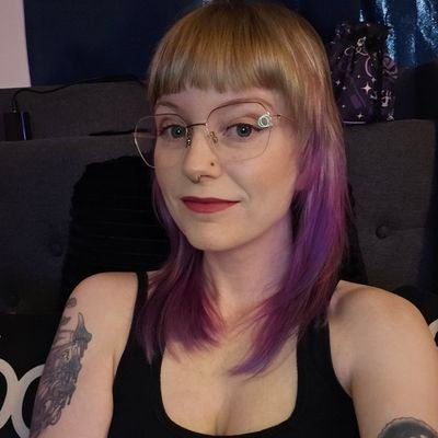 Disabled & loud. TBI, MS, Bipolar. Fiber friend, crafter, & occasional variety streamer on Twitch. Community Art Show Host. Queer. TTRPG lover. She/they. Love!