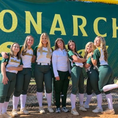 @MUMonarchsSB Head Coach 🥎 💚💛🦁S&C Certified 💪🏼 Life long learner 🤓 “Someone is learning how to be a person by watching you.” #NoBadDays