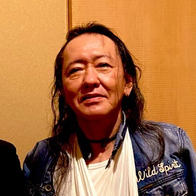 リリスとcharlieの写真や自分の好きな食べ物を主に載せて、たまに小説や映画から心をうたれた言葉をつぶやきたいと、よろしくおねがいします