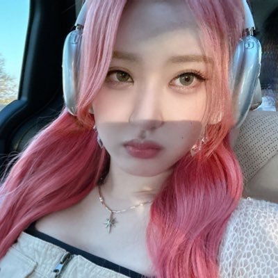 nuguggfilms's profile picture. 