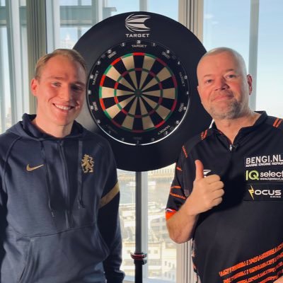 📻 @talkSPORT - White and Jordan | ⚽️ FA qualified referee | @sheffjournalism alumnus
