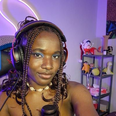 she/her. 🌈 🇳🇬🇬🇭      - gaming content creator, shout-caster, artist, intersectional feminist. Co-Founder of @artemartis contact : LadyLegasus99@gmail.com