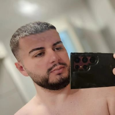 fabigjuzi's profile picture. Wherever the lazy rays of photons of the least action in this predeterministic exploding/expanding universe have decided to take me. 

P.S.: Happy so far!