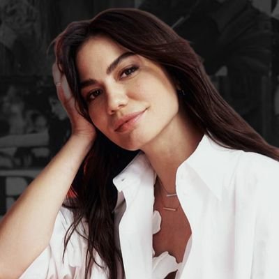 Primeira fan page brasileira dedicada a talentosa atriz turca Demet Özdemir | notícias, fotos, vídeos, edits • com amor @dmtzdmr 🌟 {NÃO somos a Demet!}